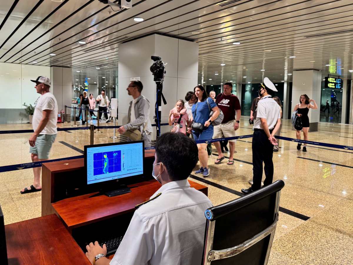 Le Centre international de quarantaine sanitaire de Khanh Hoa renforce la surveillance medicale afin de controler le virus Nipah chez les personnes entrant. Photo: Centre international de quarantaine sanitaire de Khanh Hoa