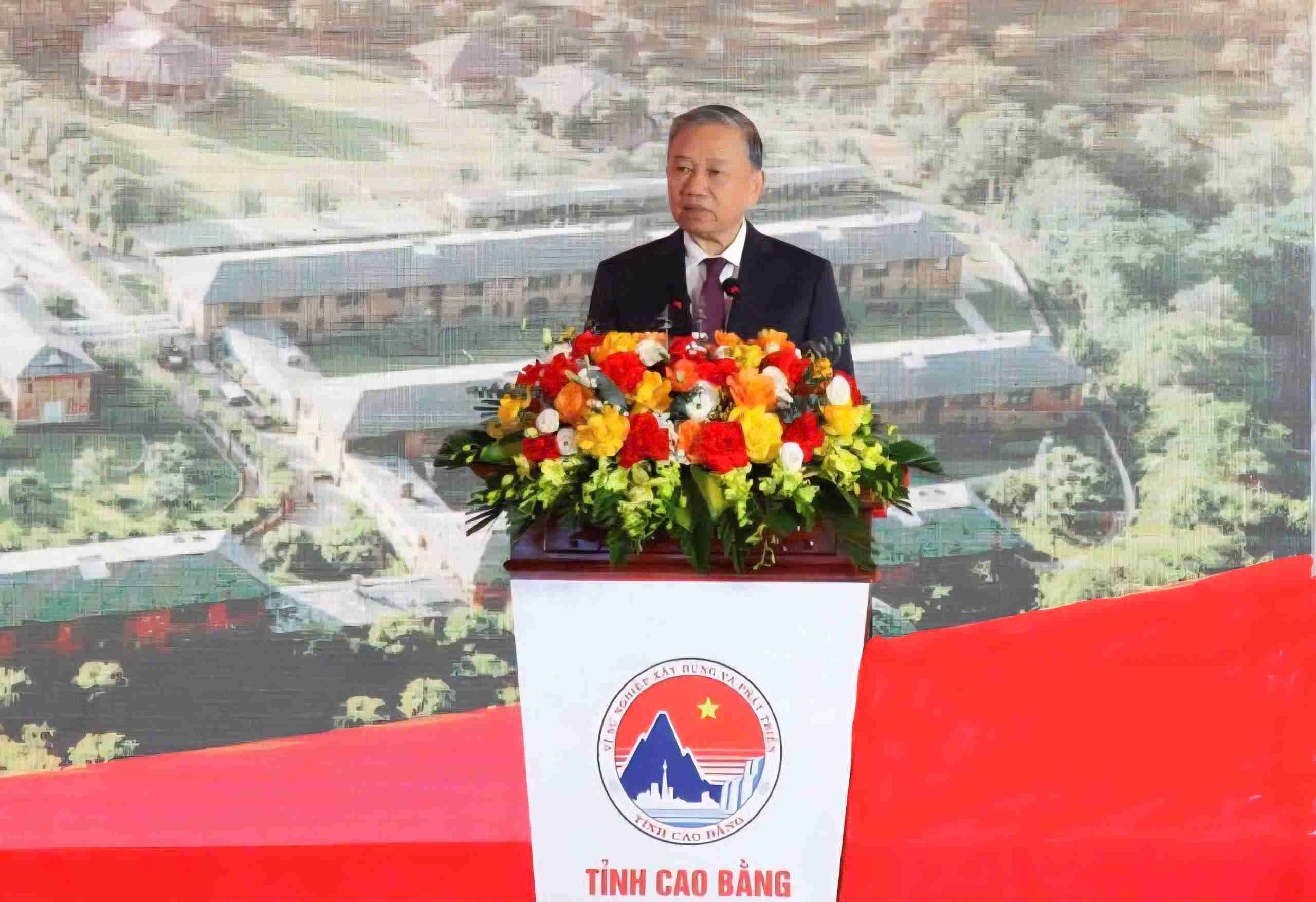 Tong Bi thu To Lam phat bieu tai buoi le. Anh: The Hien