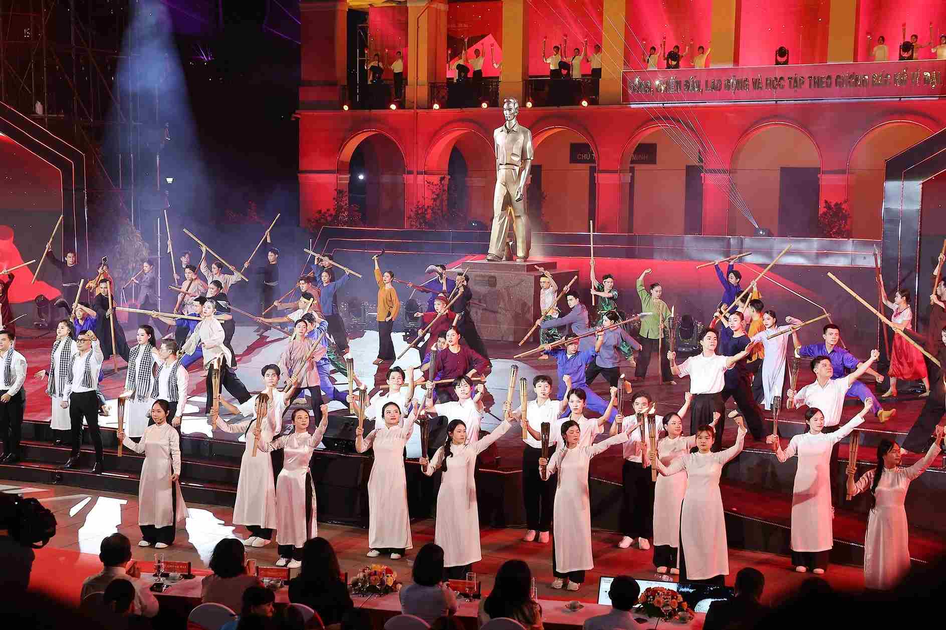 Chuong trinh nghe thuat da mang lai nhieu cam xuc. Anh: Thong Nhat/TTXVN