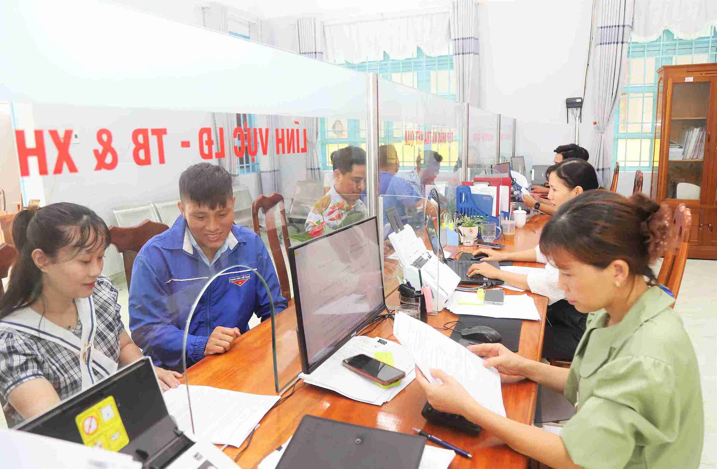 Lam Dong province has been and is implementing solutions to overcome the situation of late land dossiers. Photo: Phuc Khanh