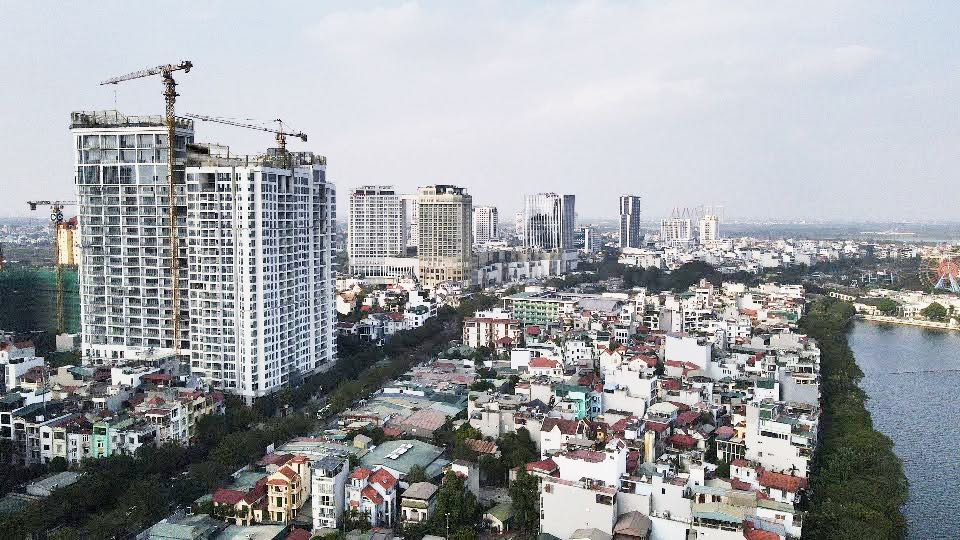 Hà Nội ban hành đơn giá xây dựng mới về nhà, nhà ở, công trình xây dựng gắn liền với đất. Ảnh: Hải Nguyễn