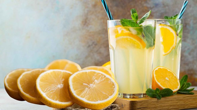 Electrolyte drinks are not always beneficial. Photo: Huong Son