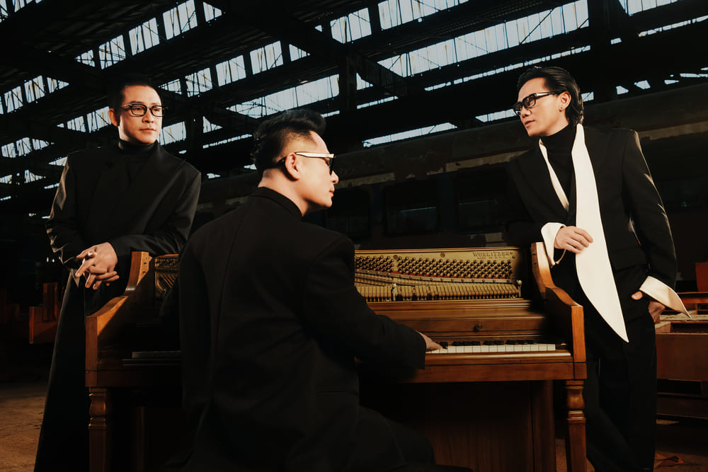 Watermelon band surprised when marking their reunion in a live concert in March 2026. Photo: Character provided