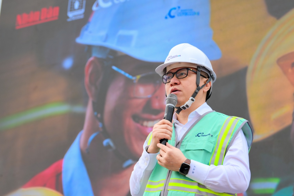 Ong Le Quoc Minh, Uy vien Trung uong Dang, Tong Bien tap Bao Nhan Dan phat bieu tai Chuong trinh. Anh: Bao Nhan Dan