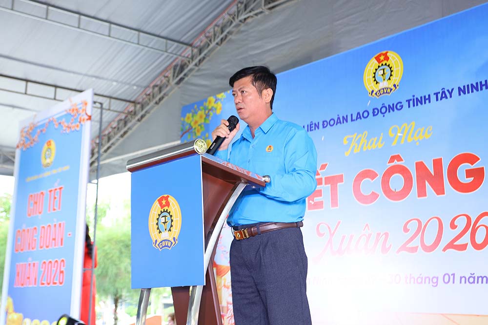 Ong Tran Le Duy phat bieu tai chuong trinh. Anh: Thanh Vu