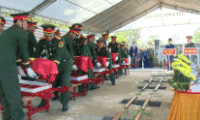 Touching memorial service for 5 martyrs' remains in Khe Sanh. Photo: Bich Lien