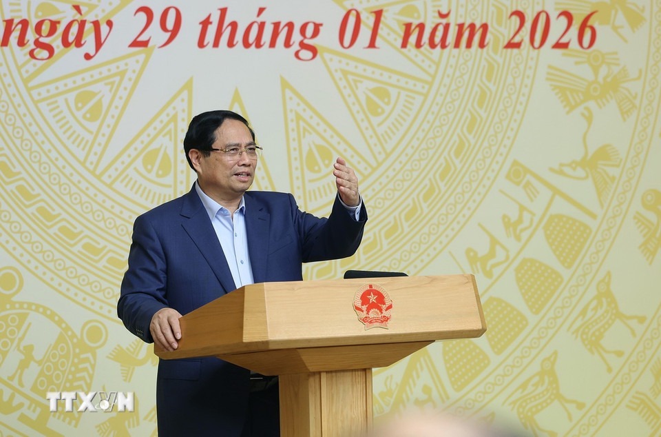 Prime Minister Pham Minh Chinh chairs the 17th meeting of the Central Emulation and Commendation Council. Photo: VNA