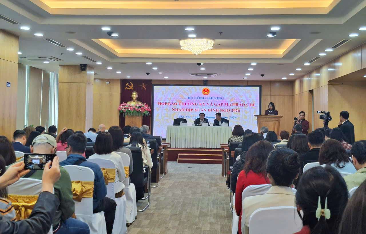 At the quarterly press conference in the fourth quarter of 2025 and press meeting on the occasion of Binh Ngo Spring 2026, the Ministry of Industry and Trade informed about the Hai Su Vang oil field. Photo: Thach Lam