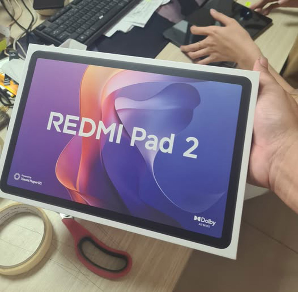 Tablets donated by businesses in Quang Ngai to workers. Photo: Tuong Minh