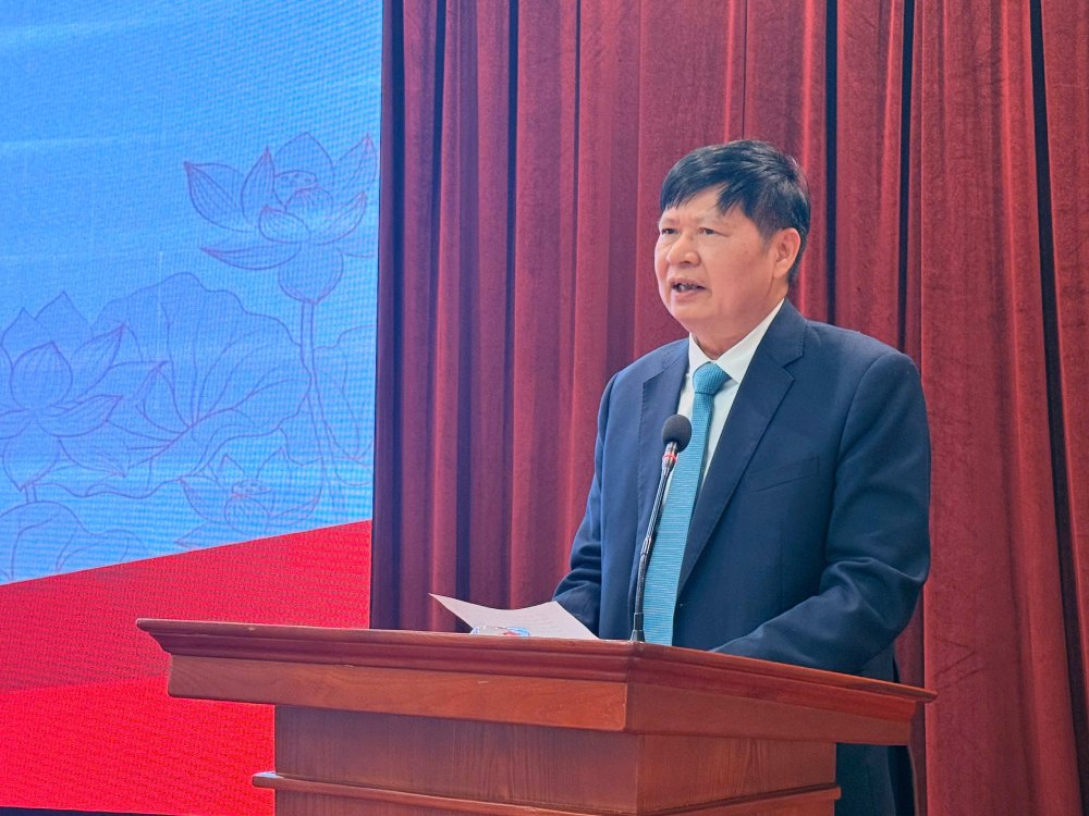 Mr. Phan Van Anh - Vice President of the Vietnam General Confederation of Labour highly appreciated the care work of the Vietnam Education Union in 2025. In which there are health check-up results for 23,651 union members and workers. Photo: Quynh Chi