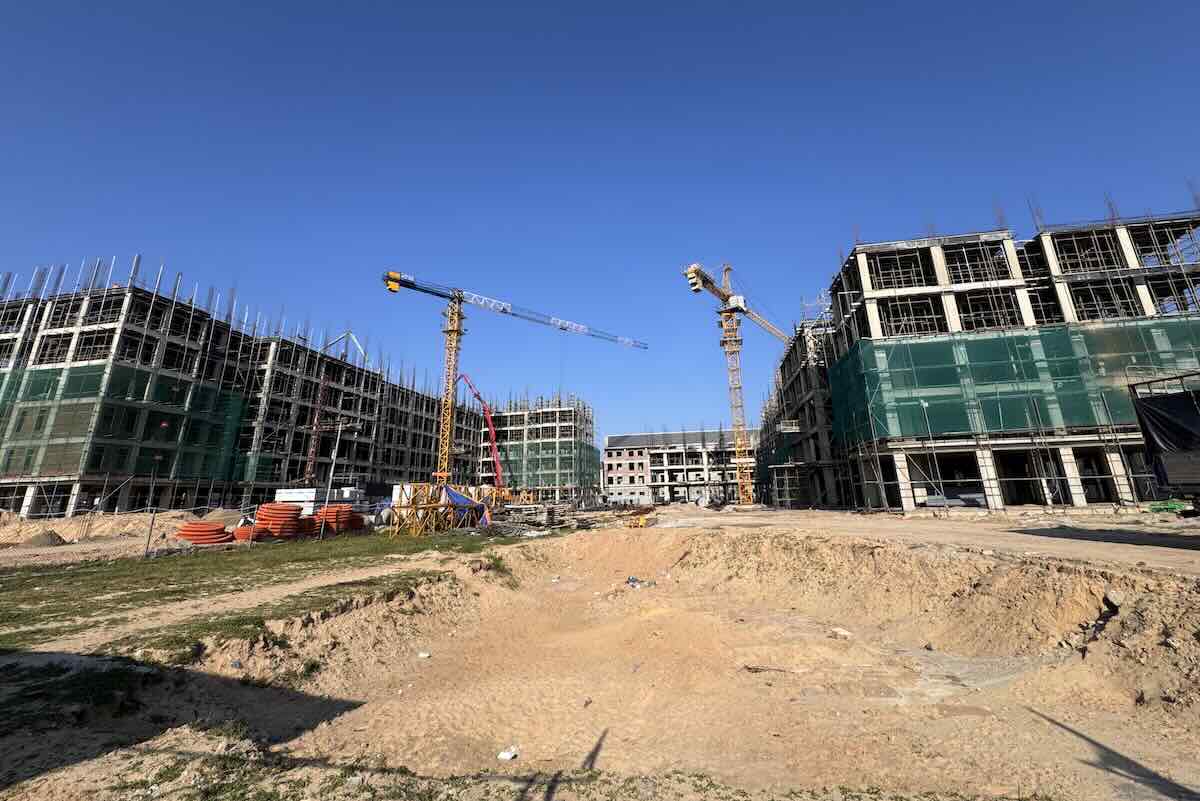 Cac du an trong diem tren dia ban tinh Quang Tri dang duoc doc thuc trien khai. Anh: Cong Sang