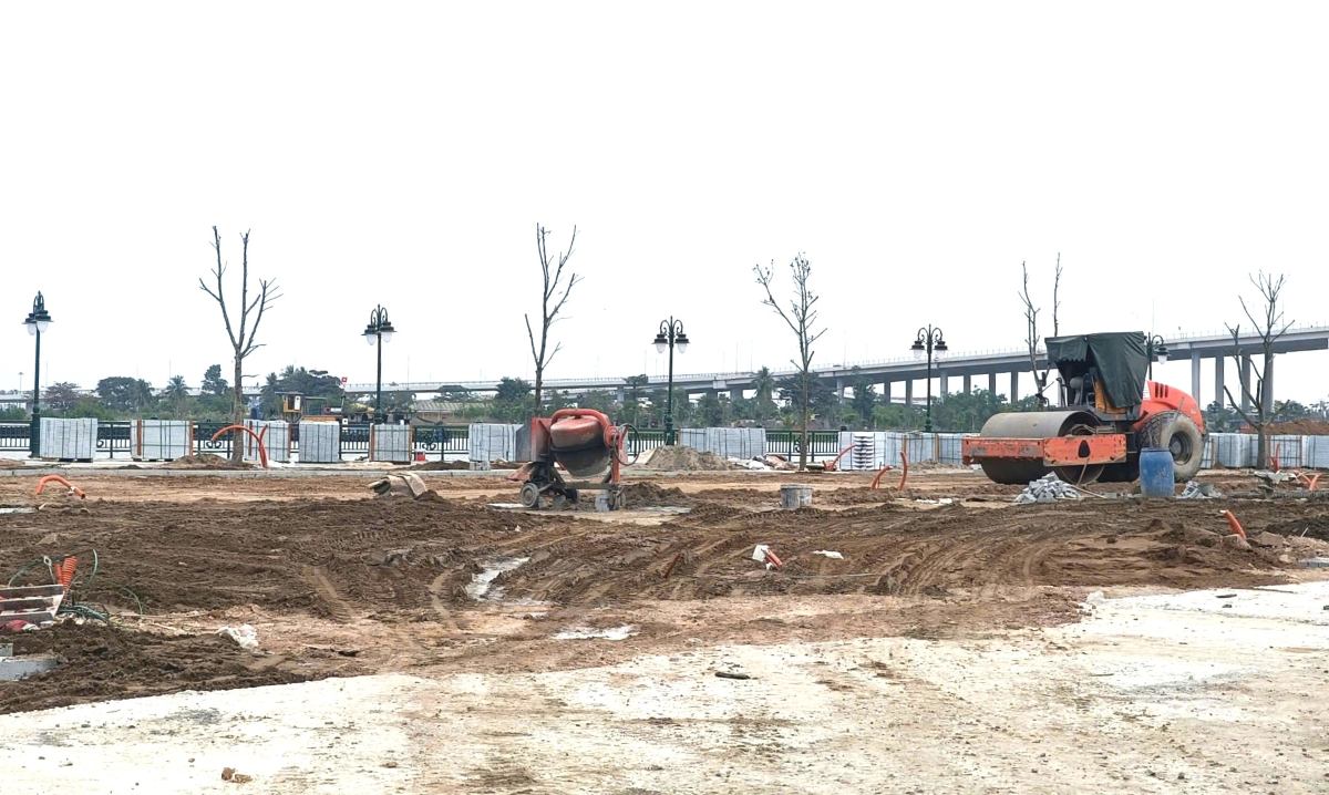 Construction site of the Tam Bac River urban government project phase, Hai Phong. Photo: Mai Dung
