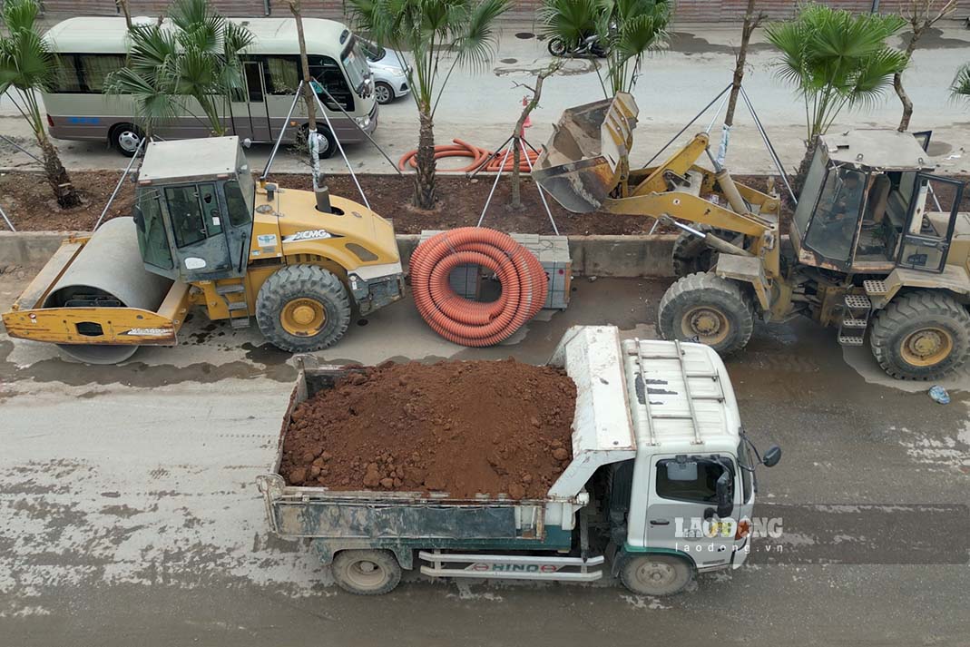 O goc do chu dau tu, ong Le Thanh Tung, Pho Giam doc Cong ty TNHH Dau tu Xay dung Hoang Mai - Ha Noi, cho biet don vi dang no luc cao nhat de du an duoc dau noi dong bo voi ham chui Kim Dong – Giai Phong dung ke hoach. Muc tieu duoc dat ra la hoan thanh truoc ngay 31.3.2026, qua do tao su lien thong, phat huy hieu qua dau tu cua toan tuyen.