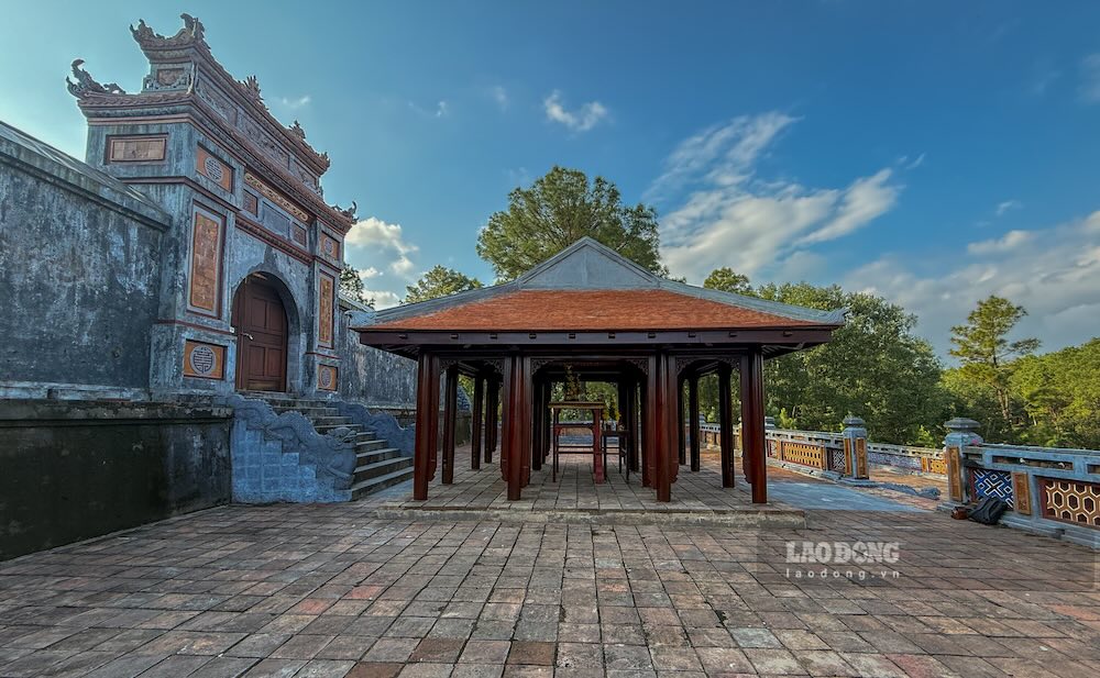 Ruong house is not in the design documents at the tomb area of Nghi Thien Chuong Empress Tu Du (belonging to the relic complex of King Thieu Tri's tomb, Hue City). Photo: Nguyen Luan