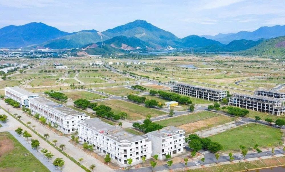 Customer interest in the real estate market in the Northwest of Da Nang is still high. Photo: Tuan Vy