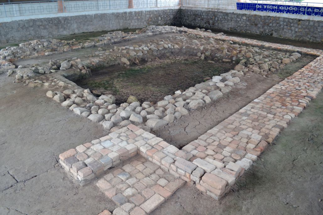 Oc Eo relic in the Go Cay Thi area. Photo: Lam Dien