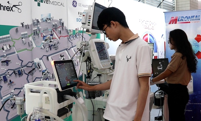 Sự kiện thu hút khoảng 2.000 đại biểu là các bác sĩ, điều dưỡng, nhân viên y tế. Ảnh: Nguyễn Linh