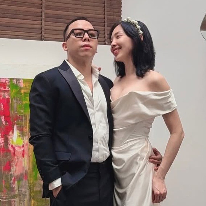 Tóc Tiên khẳng định cô và Hoàng Touliver là bạn bè hậu ly hôn. Ảnh NVC