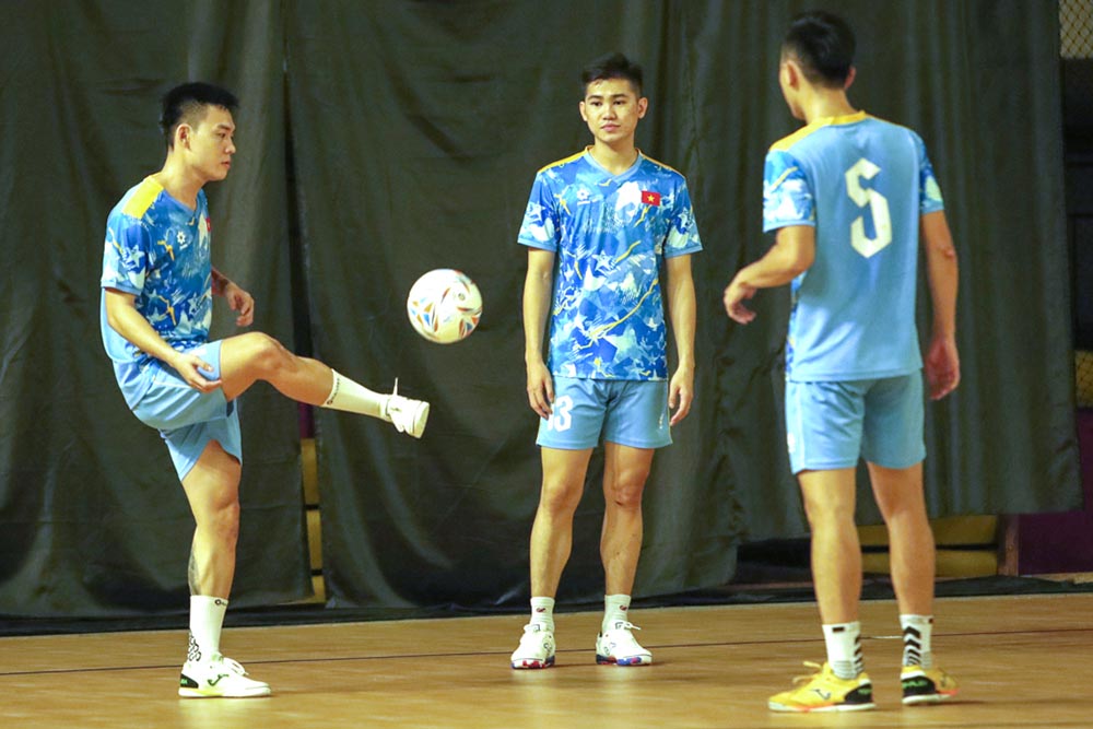 Tuyển futsal Việt Nam ưu tiên việc phục hồi trước trận gặp Thái Lan. Ảnh: VFF