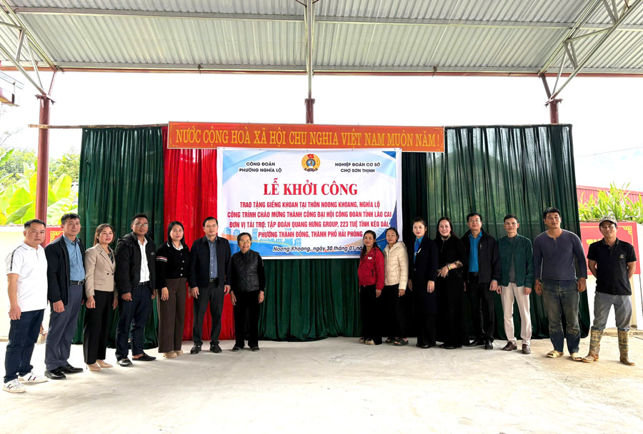 Commencement of drilling well donation to Noong Khoang people. Photo: Bao Nguyen