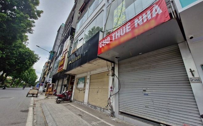 Is the tax on salary and rent included? Photo: Thu Giang