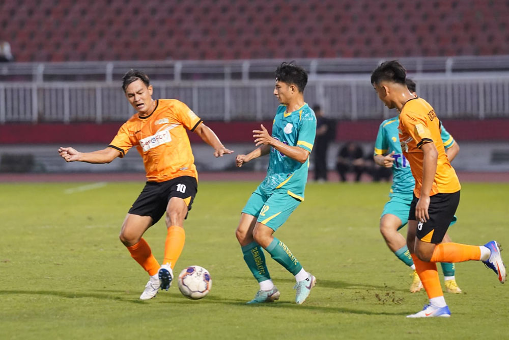 Trận chung kết diễn ra kịch tính. Ảnh: Nguyễn Khanh