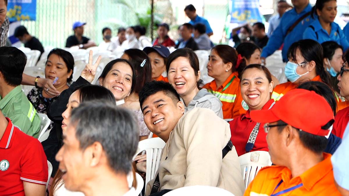 Thousands of workers start participating in Trade Union Tet Market - Spring 2026 in Ho Chi Minh City