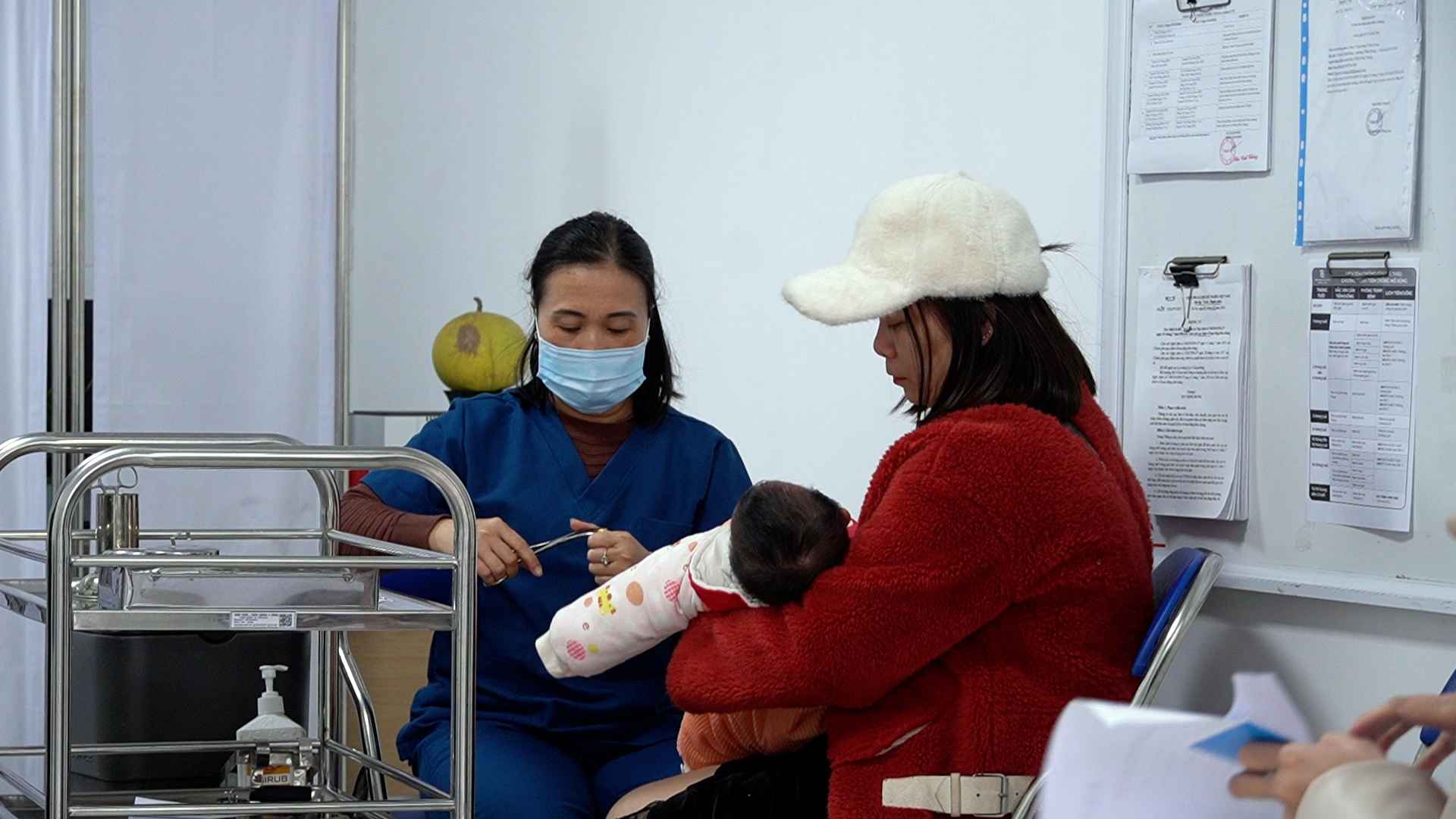 Meningococcal meningitis risks leaving neurological complications.