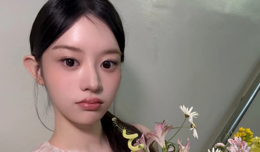 Minju ILLIT. Photo: Lotte.