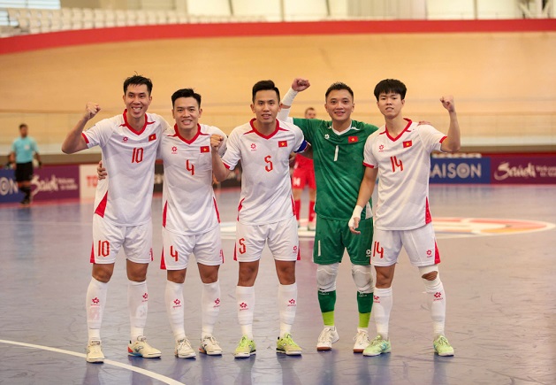 Tuyển futsal Việt Nam chắc suất vào tứ kết giải futsal châu Á 2026 với 6 điểm sau 2 lượt trận. Ảnh: VFF