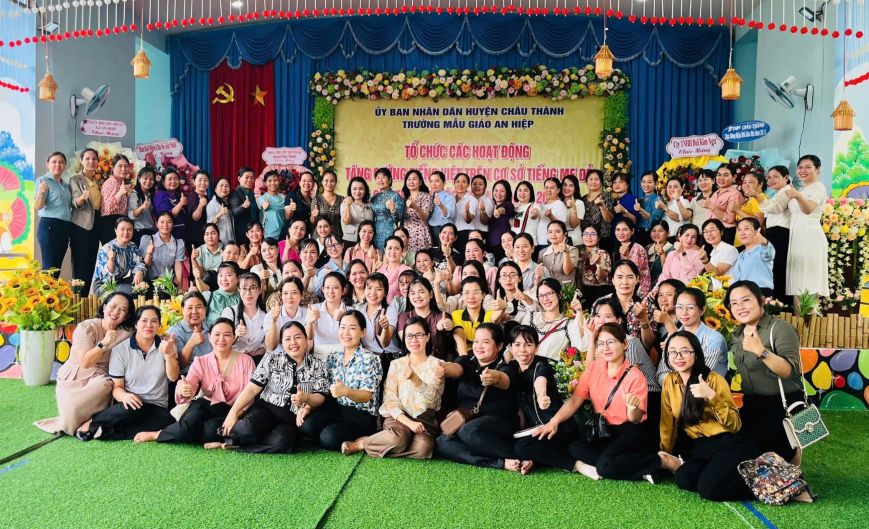 Tổ chức Hội giảng Tăng cường tiếng Việt cho trẻ dân tộc thiểu số tại trường Mẫu giáo An Hiệp (xã An Ninh, TP Cần Thơ). Ảnh: Nhân vật cung cấp.