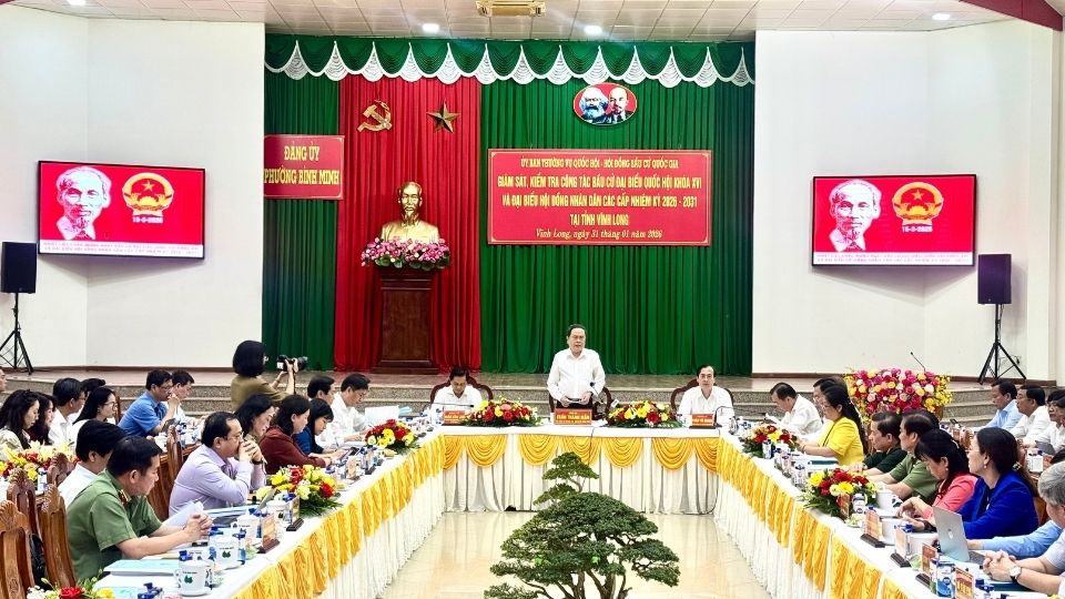Chủ tịch Quốc hội Trần Thanh Mẫn phát biểu chỉ đạo công tác chuẩn bị bầu cử tại Vĩnh Long. Ảnh: Hoàng Lộc