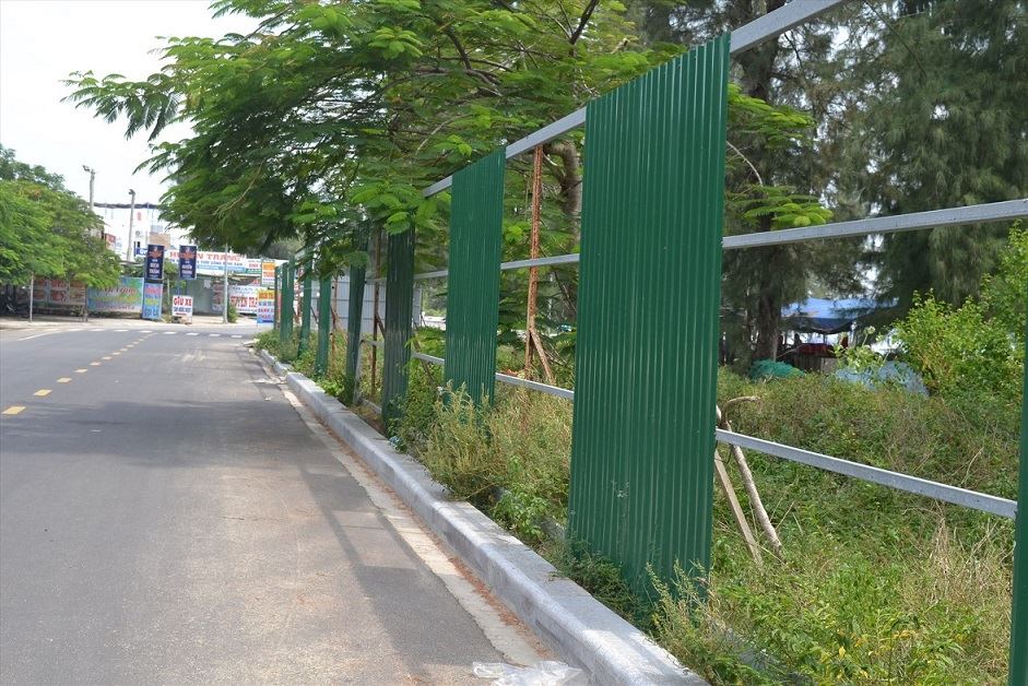 Đoạn đường với bề ngang 12m, dự kiến được xã Tịnh Khê tổ chức bố trí thành khu vực ẩm thực tại tuyến phố đi bộ. Ảnh: Viên Nguyễn