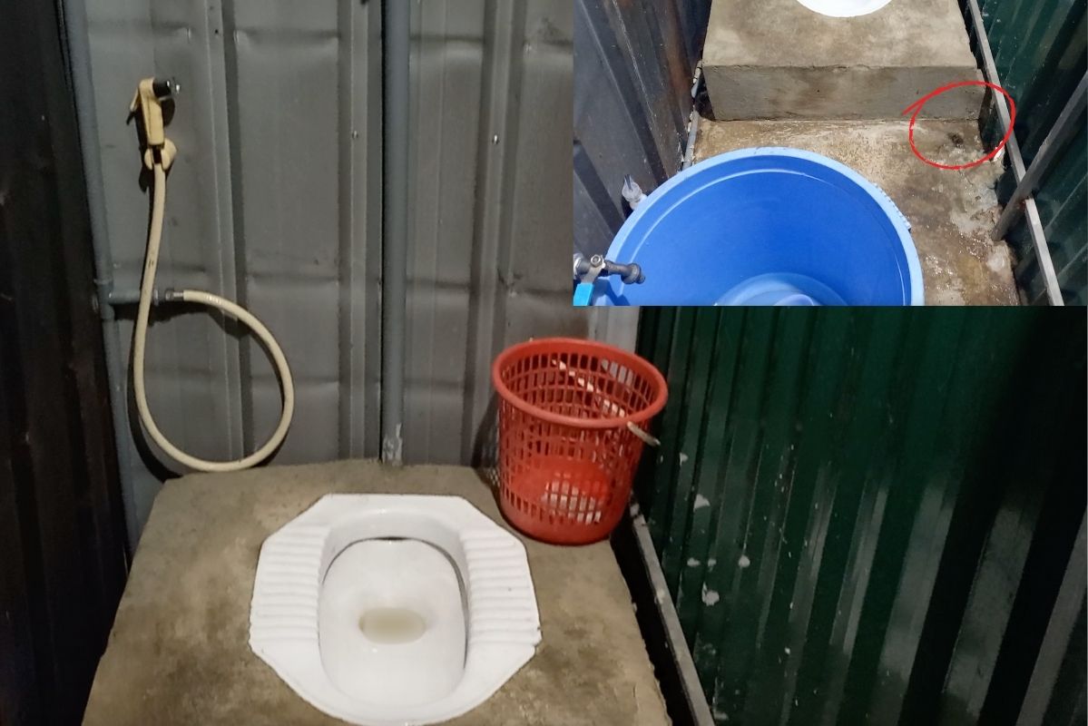 Nhà vệ sinh tạm bợ của cơ sở kinh doanh Anh em quán - Bia hơi Hà Nội nằm tại số 1 Tôn Thất Thuyết (Hà Nội). Khu vực tập kết rác thải không được che đậy, đồng thời không bố trí điểm rửa tay kèm xà phòng sau khi sử dụng. Ảnh: PV