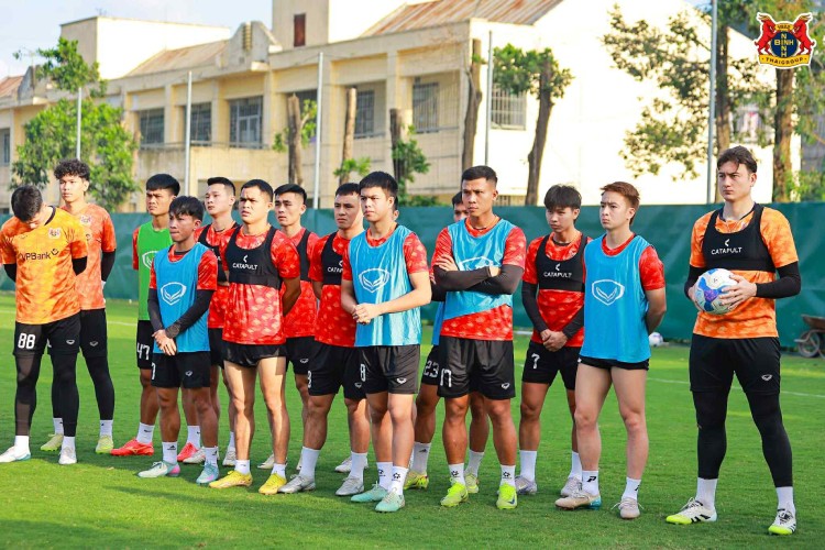 Doi bong co do gia tang suc manh voi nhung ban hop dong chat luong. Anh: NBFC