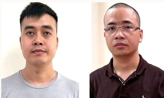 Hoàng Quang Thịnh (trái) và La Khắc Minh trong vụ án sản xuất sữa giả. Ảnh: Bộ Công an