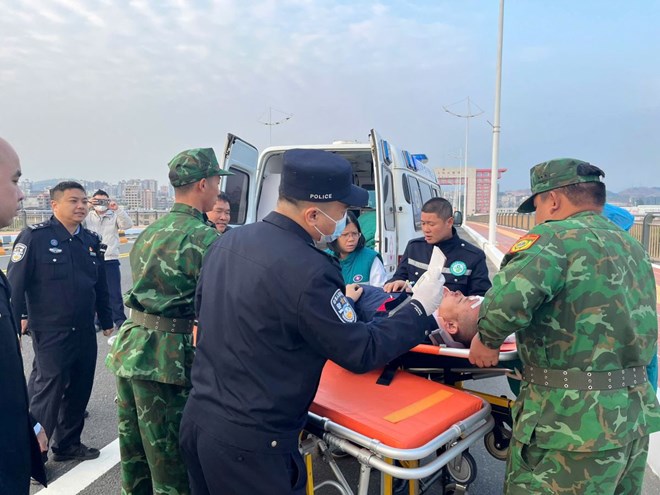 Hiệu quả "luồng xanh” y tế xuyên biên giới Móng Cái - Đông Hưng