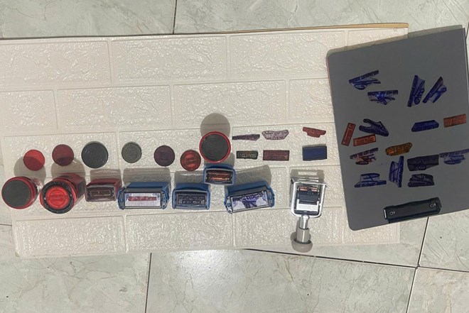 Triệt phá đường dây làm giả giấy khám sức khỏe ở Quảng Ninh