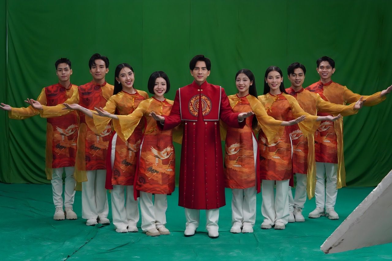  Anh: Nghe si cung cap.