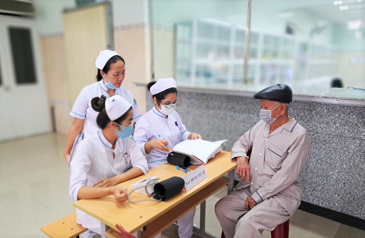 Lam Dong deploys outpatient prescriptions according to Circular 26 of the Ministry of Health. Photo: Phuc Khanh