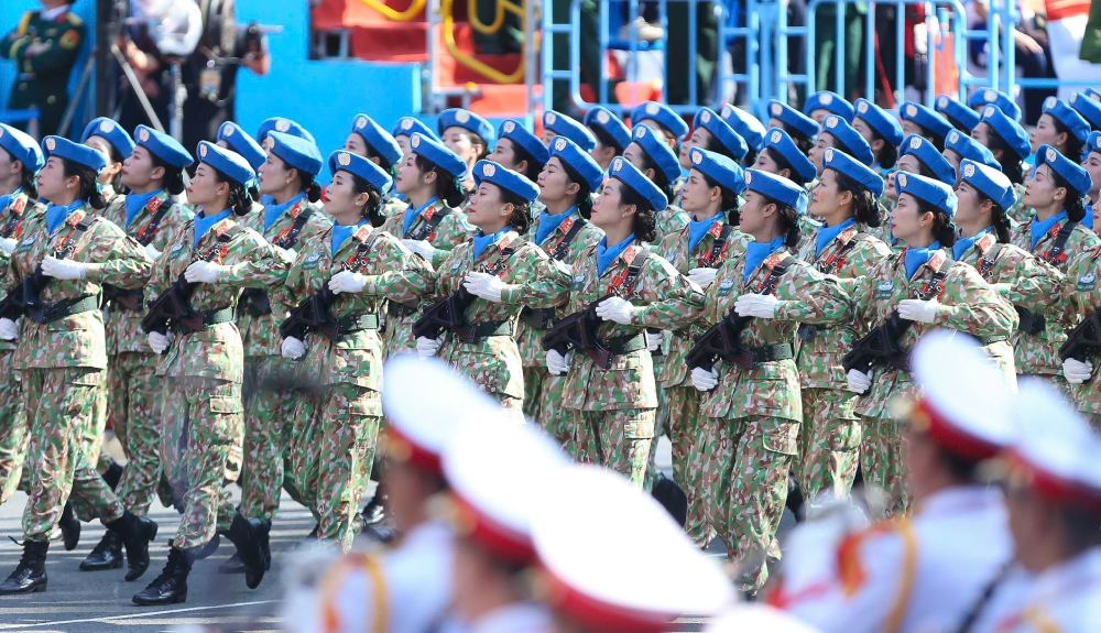 Supplementing regulations on cadres, civil servants, and public employees who are assigned to participate in the United Nations peacekeeping force. Photo: Pham Dong