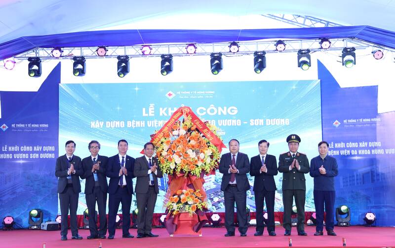 Khoi cong du an Benh vien da khoa Hung Vuong - Son Duong. Anh: Viet Bac