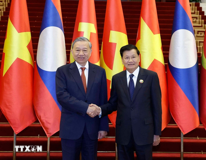 General Secretary To Lam and General Secretary, President of Laos Thongloun Sisoulith co-chaired a high-level meeting between the Communist Party of Vietnam and the Lao People's Revolutionary Party, on the occasion of General Secretary To Lam's State visit to Laos, December 1-2, 2025. Photo: VNA