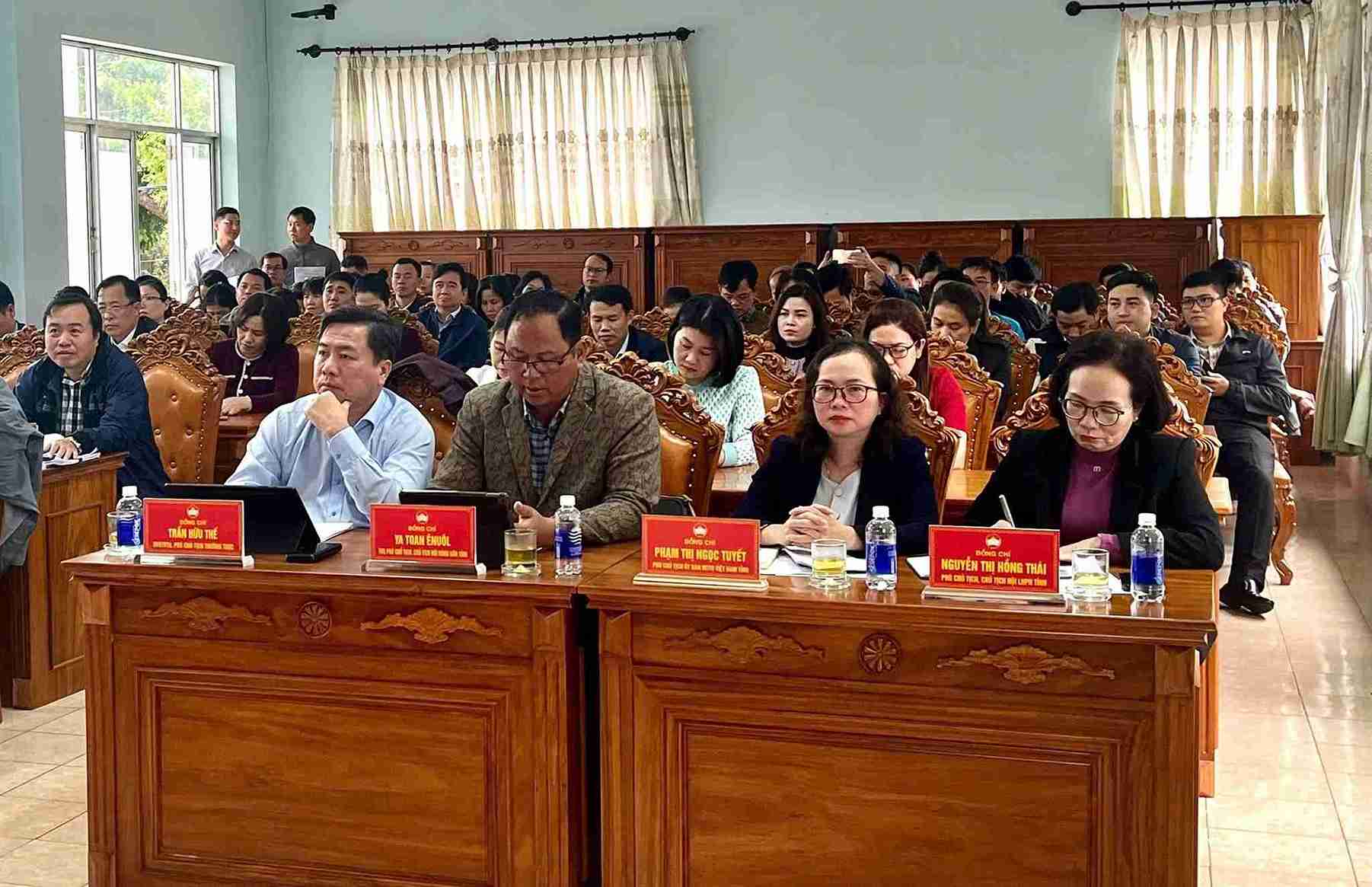 Cac dai bieu tham du. Anh: MTTQVN tinh Dak Lak