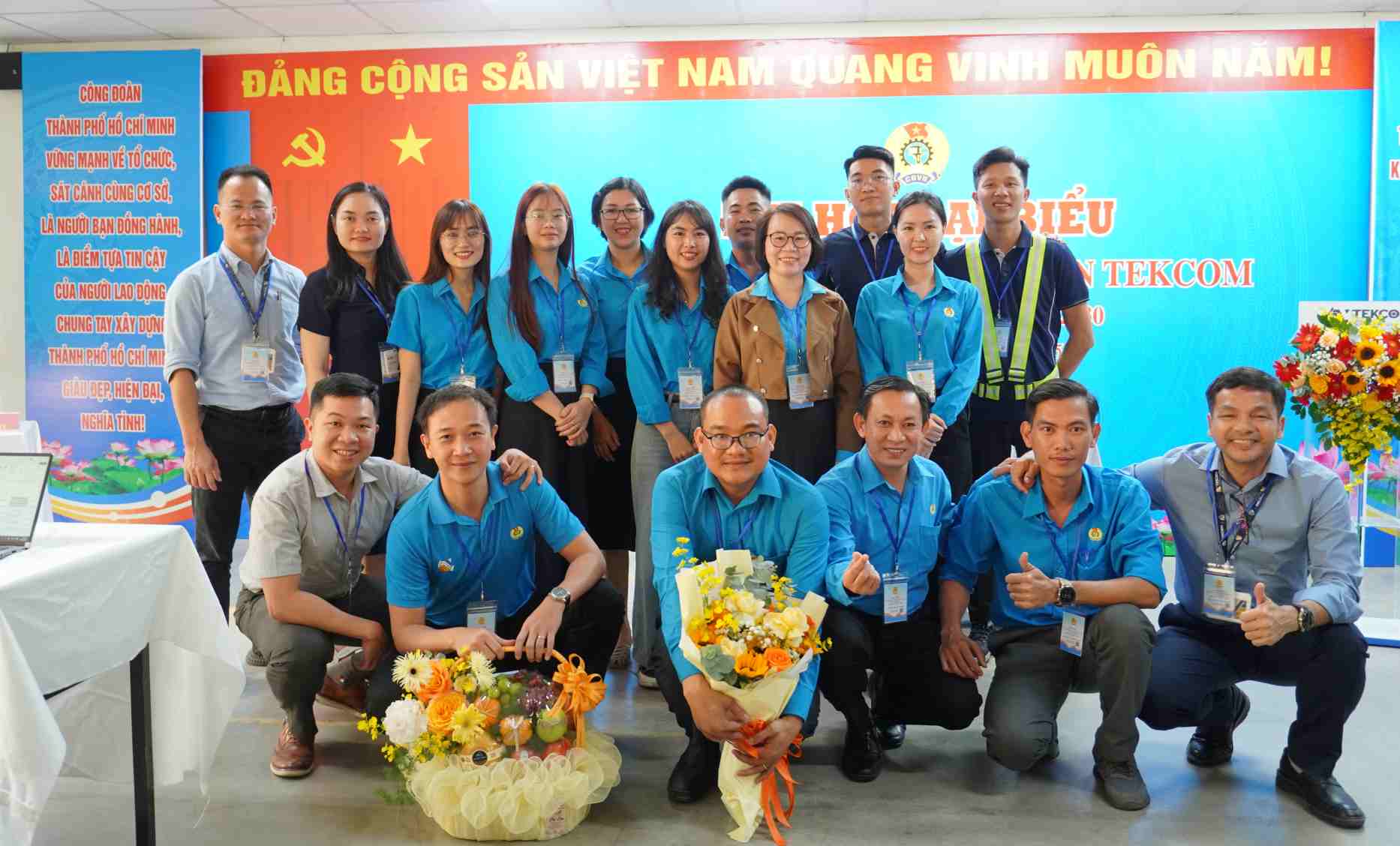 Ban chap hanh CDCS nhiem ky moi ra mat dai hoi. Anh: CDCS cung cap