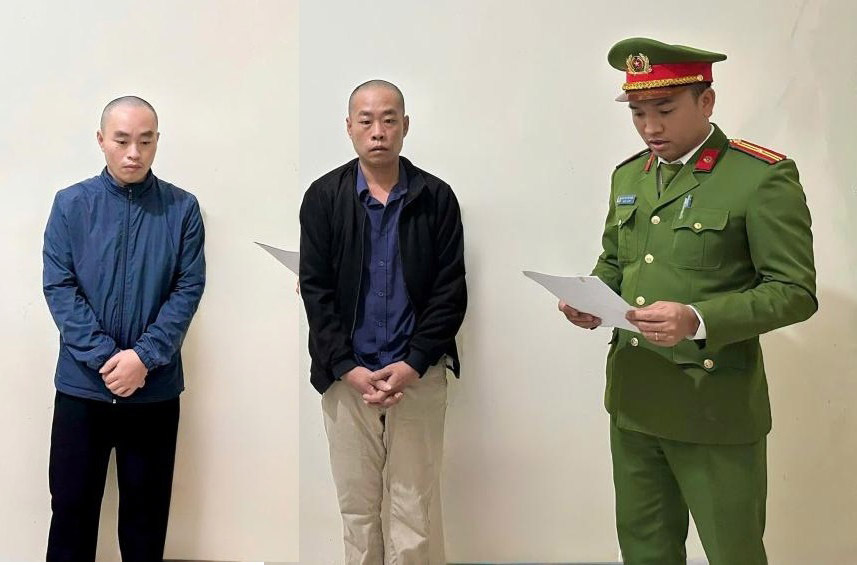 Prosecuting 2 biological brothers, Hua Van Quang and Hua Van Quy, for the crime of property theft. Photo: Ha Tinh Police.