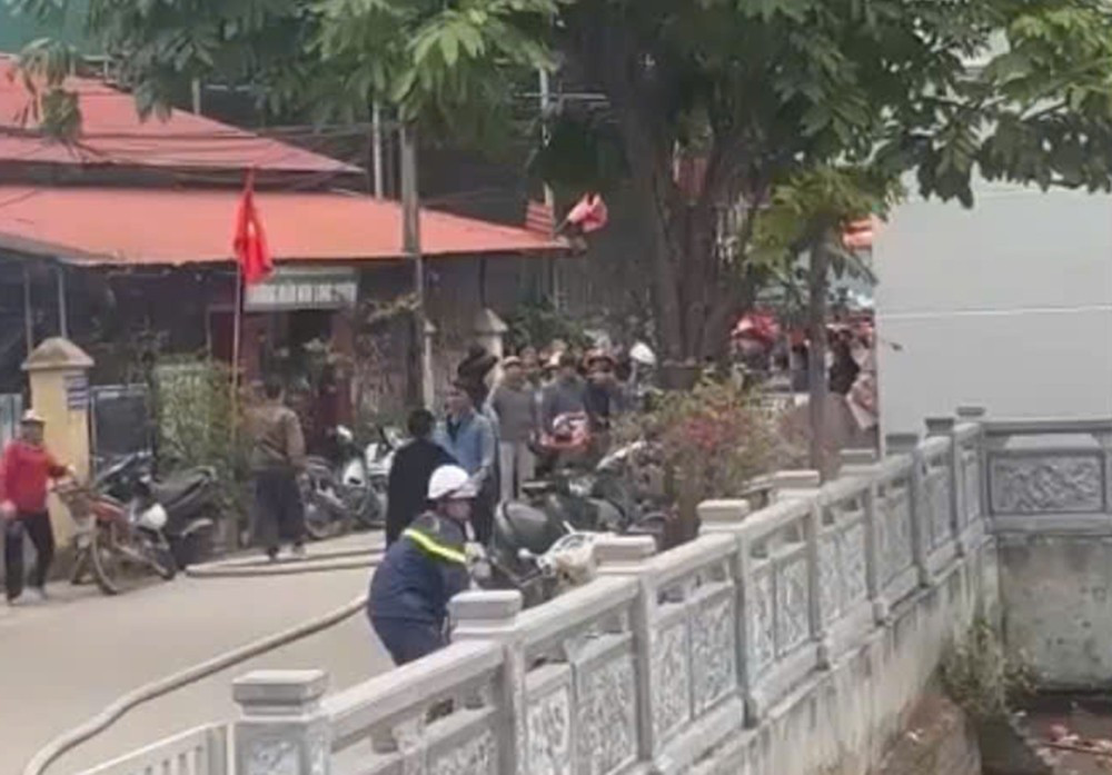 The incident happened in Phuc Tho commune, Hanoi. Screenshot