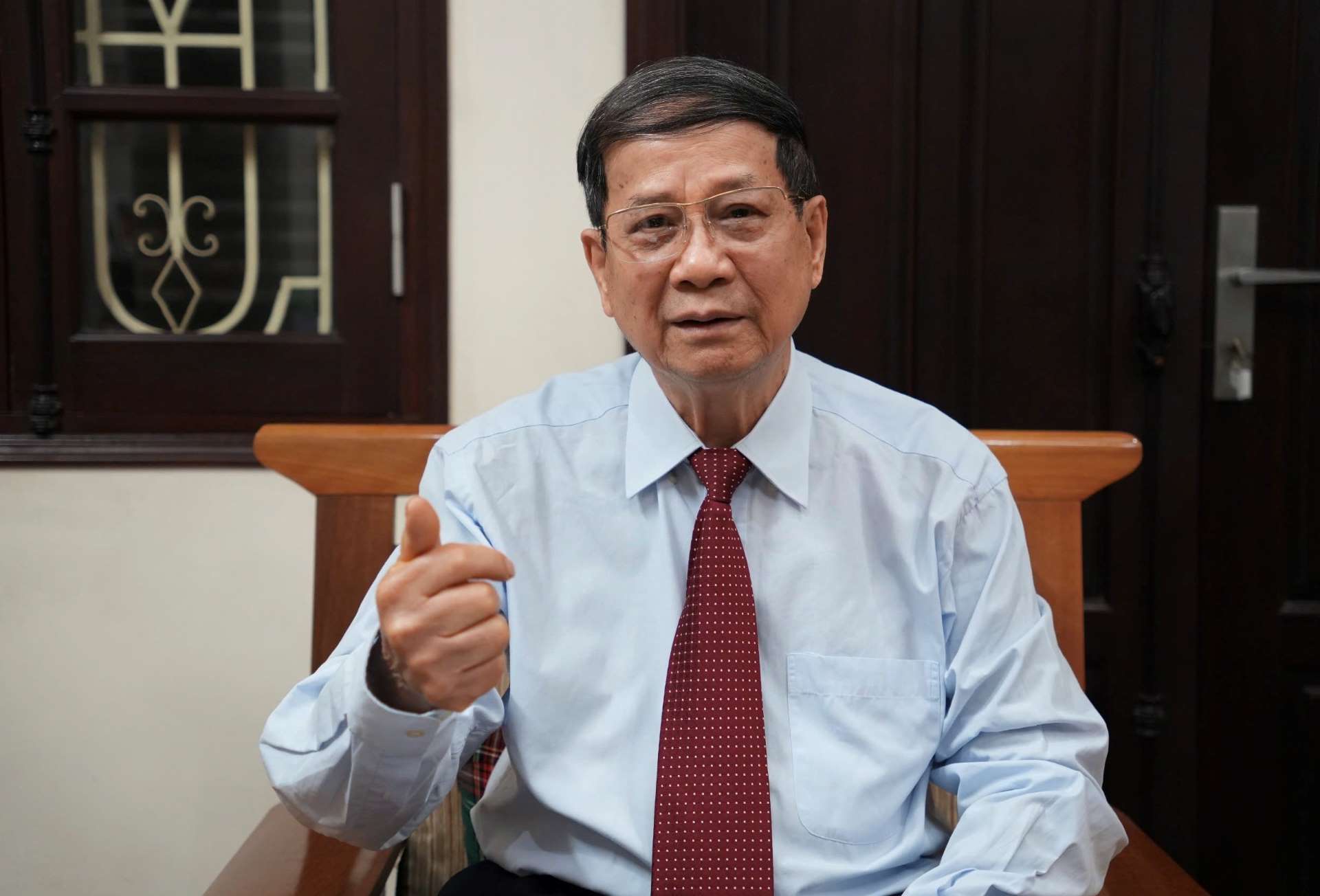 Assoc. Prof. Dr. Ngo Tri Long - an economic expert believes that the results of 2025 help Vietnam complete and exceed many medium-term targets, creating a favorable "fall point" for the period 2026-2030. Photo: Thach Lam