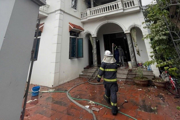 Can nha noi xay ra vu viec. Anh: Cong an Ha Noi 