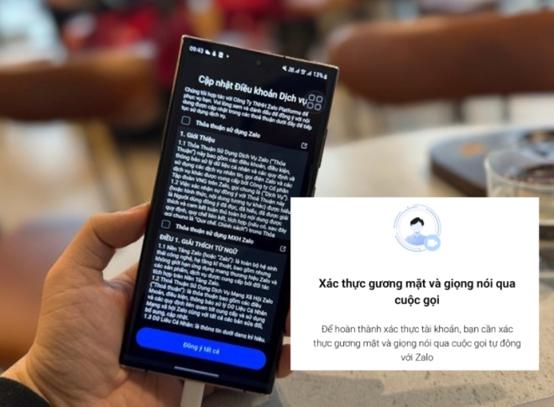 Zalo는 최근 사용자의 얼굴과 목소리를 인증하는 식별 플랫폼으로 데이터 수집에 대해 계속해서 많은 논란을 일으키고 있습니다. 사진: Tri Minh